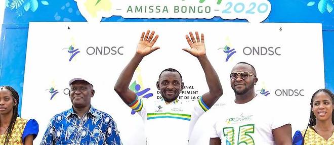 Le Camerounais Clovis Kamzong Abossolo est devenu  le premier coureur d'Afrique centrale a remporter une etape sur la Tropicale Amissa Bongo.

