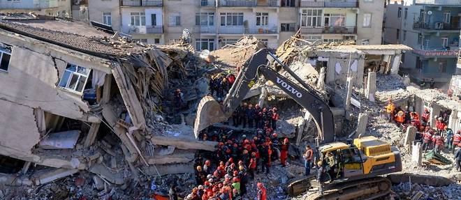 Seisme en Turquie: le bilan grimpe, ultimes fouilles des decombres