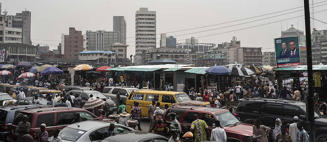 Lagos gagne un million d'habitants chaque annee depuis dix ans. Le metre carre est devenu rare et hors de prix.
