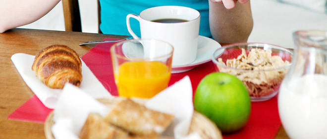 Le petit dejeuner doit permettre d'eviter toute sensation de fatigue pendant la matinee et de limiter le grignotage avant le dejeuner.
