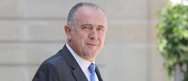 << Si je devais etre maire de Biarritz, je quitterais le gouvernement parce que c'est la regle fixee par le Premier ministre >>, a declare Didier Guillaume.
