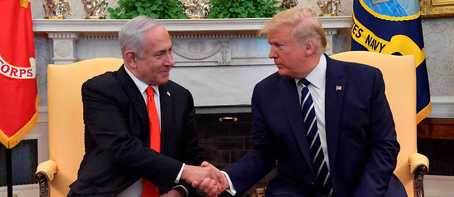 Donald Trump a presente son plan en presence du Premier ministre d'Israel.

