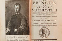  Page de titre et portrait de Machiavel dans une édition italienne du « Prince » de Nicolas Machiavel, avec une préface de Nicolas Amelot de La Houssaye, 1769.
