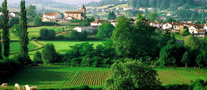 Village de Saint-Jean-Pied-de-Port dans les Pyrenees-Atlantiques.