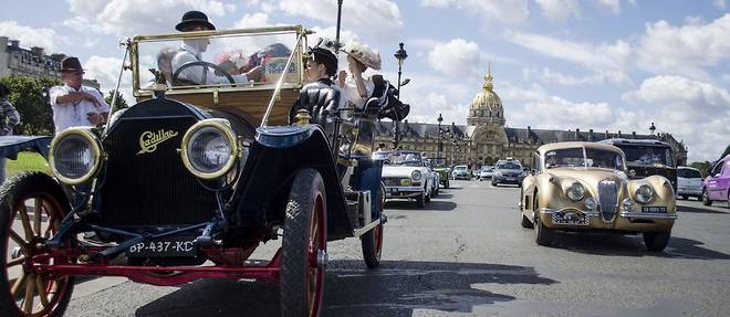 L'automobile ancienne a su faire admettre son role crucial de protection du genie francais et Retromobile lui consacre une fois l'an a Paris un salon de portee internationale.
