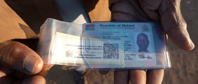 La carte electorale d'un votant malawite a l'election presidentielle de mai 2019 . 


