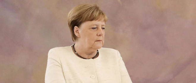 A l'issue de leur reunion de crise, les dirigeants de la coalition gouvernementale d'Angela Merkel ont fait front commun : ils ont reclame de nouvelles elections << rapidement >> en Thuringe.
