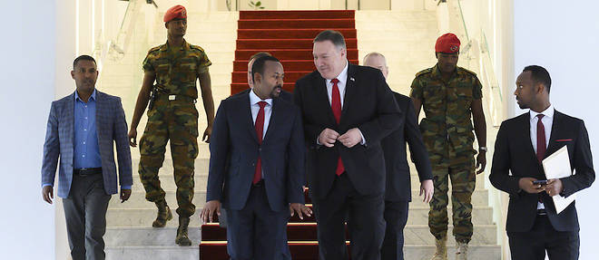 Le secretaire d'Etat americain Mike Pompeo acheve sa premiere tournee africaine en se rendant en Ethiopie, ou il a rencontre le Premier ministre ethiopien Abiy Ahmed a Addis-Abeba le 18 fevrier 2020.
