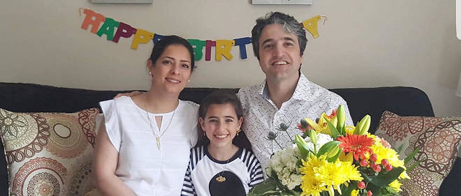 Hamed Esmaeilion a perdu sa femme, Parissa, et sa fille, Reera, dans le crash de l'avion d'Ukraine Airlines, abattu par deux missiles iraniens le 8 janvier dernier. 
