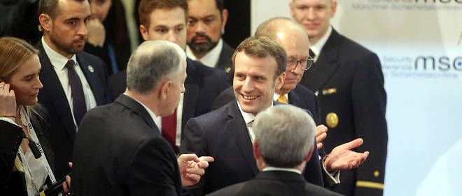Emmanuel Macron a son arrivee a la 56e conference sur la securite de Munich (Allemagne), le 15 fevrier 2020.
