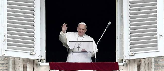 Le pape renonce a une retraite spirituelle a cause d'un "rhume"
