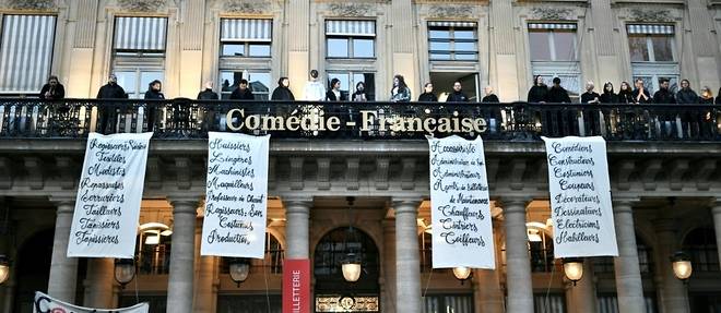 Retraites: performance anti-49-3 a la Comedie francaise