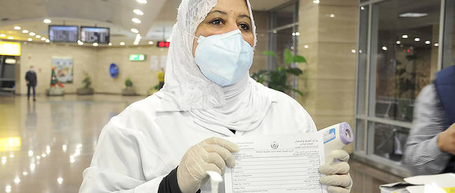 Le ministere egyptien de la Sante a declare dimanche que 1 443 personnes avaient ete testees jusqu'a present pour le nouveau coronavirus, dont une seule a ete testee positive.

