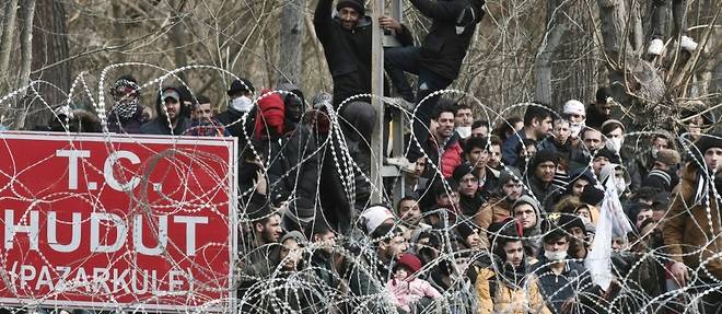 "Mensonges": les espoirs brises des migrants bloques a la frontiere greco-turque