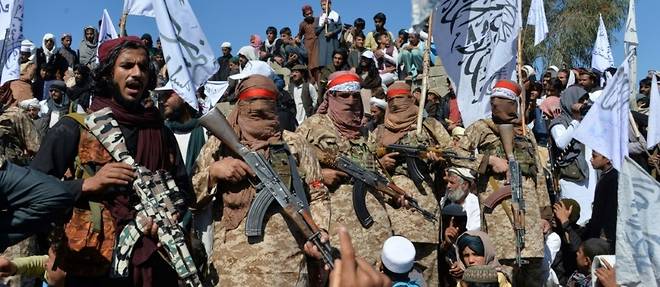 Afghanistan : les talibans annoncent mettre fin a la treve partielle, premier attentat