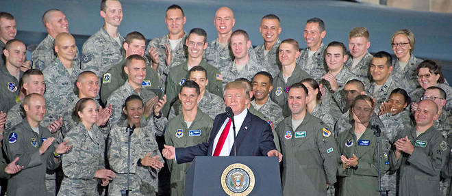 Le president americain Donald Trump visitant une base dans le Maryland, le 15 septembre 2017.
