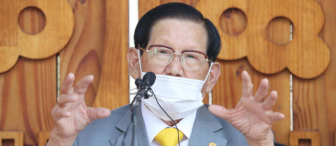 Lee Man-hee, gourou et fondateur de l'Eglise Shincheonji lors de sa conference de presse du 2 mars dernier.
