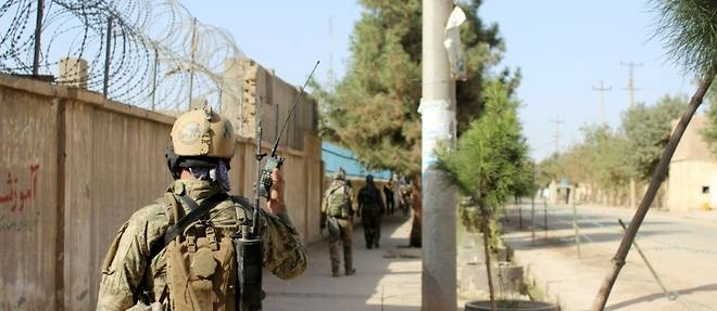 Afghanistan: au moins 20 soldats et policiers tues dans des attaques talibanes