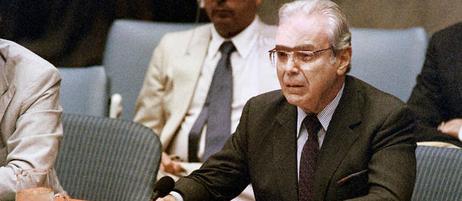 Javier Perez de Cuellar, diplomate peruvien et secretaire general de l'ONU entre 1982 et 1991, est mort a l'age de 100 ans.
