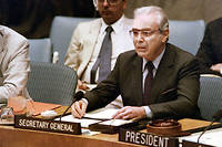 Javier Perez de Cuellar,&nbsp;l'ex-chef de l'ONU, est mort &agrave;&nbsp;100&nbsp;ans