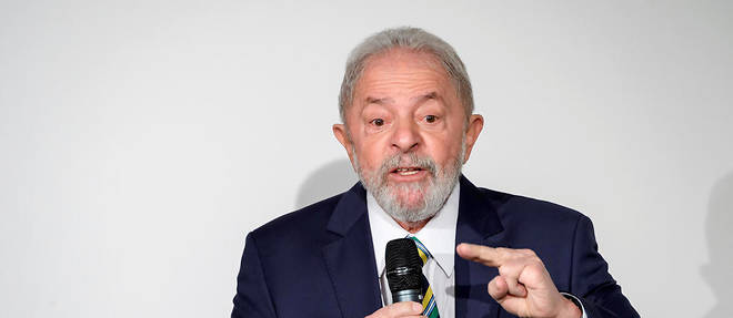 Lula, vise par une peine d'ineligibilite pour l'election presidentielle de 2018, a laisse largement sous-entendre qu'il pourrait repartir en campagne a 74 ans.
