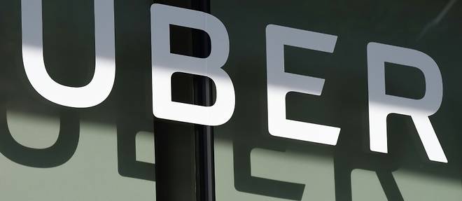 La Cour de cassation reconnait l'existence d'un contrat de travail entre Uber et un de ses chauffeurs