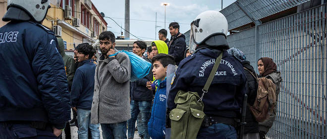 L'ile de Lesbos compte 22 000 migrants venus de Syrie, d'Afghanistan ou d'Afrique.
