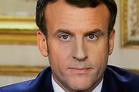 Face au coronavirus, Macron change de ton et appelle &agrave; &quot;l'union sacr&eacute;e&quot;