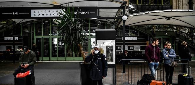 Face au coronavirus, des Parisiens s'exilent a la campagne