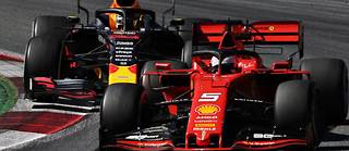 Sebastian Vettel aux prises avec Max Verstappen durant le GP d'Autriche 2019 pourraient lutter à nouveau, par l'intermédiaire de jeux vidéo, pour remplacer les premiers Grand Prix 2020 annulés 
