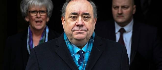 L'ex-Premier ministre ecossais Salmond, juge pour agressions sexuelles, acquitte