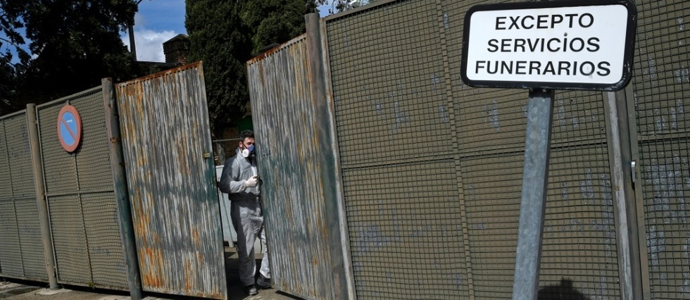 Coronavirus: nouveau record de morts en Espagne qui demande l'aide de l'Otan