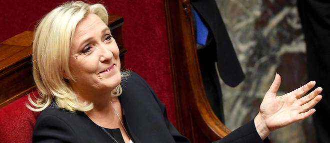 Marine Le Pen durant un debat sur l'immigration a l'Assemblee nationale, le 7 octobre.
