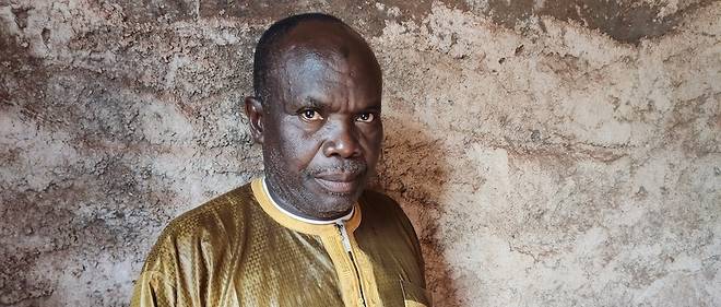 Pour Mamadou Goudienkile, le president de la coordination de Dan Nan Ambassagou, son mouvement supplee les autorites et s'oppose farouchement aux djihadistes.
