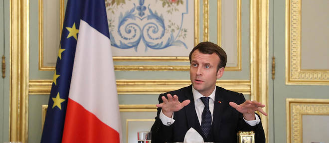 Emmanuel Macron se rendra mercredi a l'hopital de campagne de l'armee a Mulhouse.
