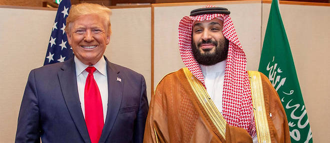 Au nom de la defense des interets economiques americains, Donald Trump a developpe une grande relation de proximite avec le prince heritier saoudien Mohammed ben Salmane, dit MBS. 
