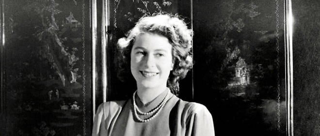 La princesse Elizabeth en 1945.  
