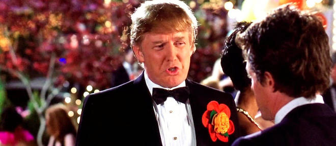 Donald Trump face a Hugh Grant dans la comedie romantique L'Amour sans preavis (2002).
