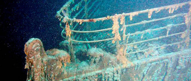 Une photo de l'epave du << Titanic >> prise en 2001.
