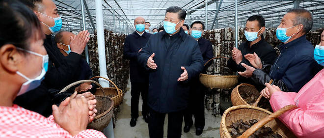 Le president chinois Xi Jinping dans le province du Shanxxi le 20 avril 2020.
