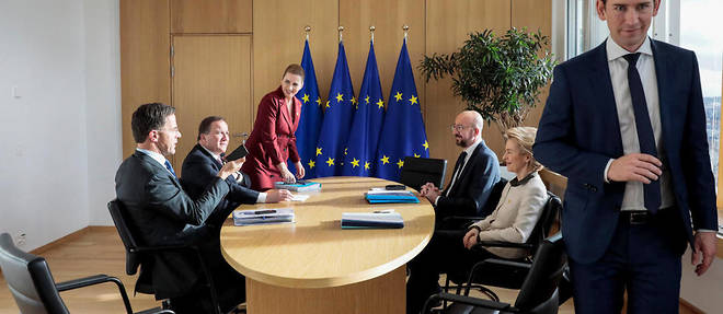Les representants des << frugal >> (Pays-Bas, Autriche, Suede, Danemark) face a Ursula von der Leyen et Charles Michel.
