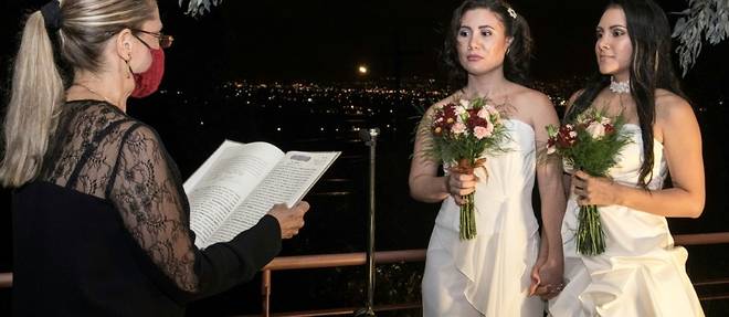 Le Costa Rica, premier d'Amerique centrale a legaliser le mariage gay