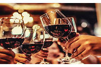 Un vin se partage, se conjugue et, pour cela, pas besoin de connaître par cœur la liste des premiers crus de chablis ou de gevrey.
