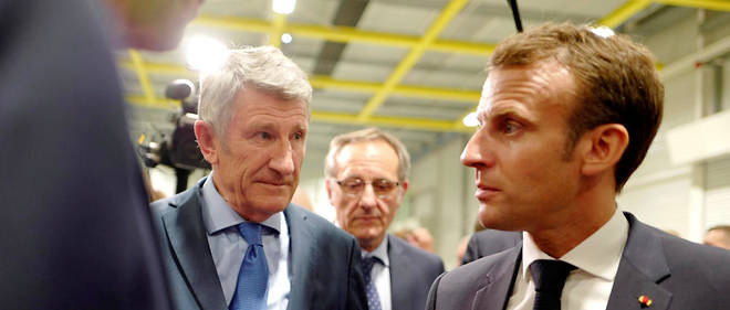 Philippe de Villiers attaque Emmanuel Macron dans son nouvel ouvrage (illustration).
