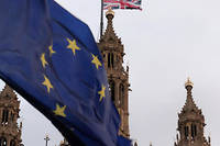 Brexit&nbsp;: l'UE et le Royaume-Uni ont sign&eacute; l'accord de&nbsp;divorce