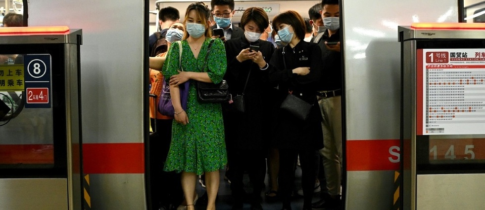 Rebond du virus a Pekin: une centaine de cas confirmes, selon l'OMS