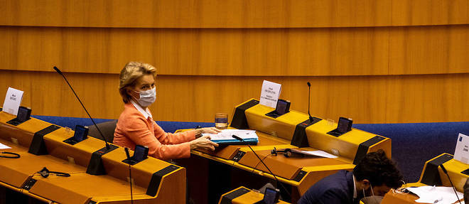 Ursula von der Leyen au Parlement europeen.
