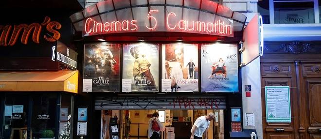 Seance de minuit a Paris pour feter le deconfinement du cinema