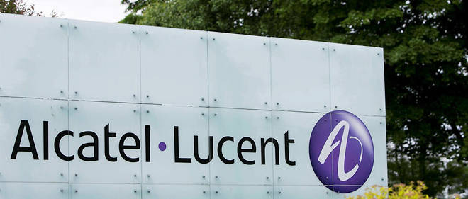 Le logo d'Alcatel-Lucent, a l'entree d'un site de l'entreprise dans le New-Jersey (Etats-Unis), en mai 2015.
