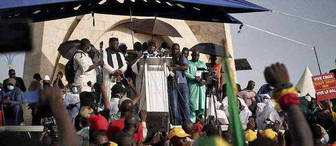 Tres suivies a Bamako, les manifestations dirigees par l'imam Mahmoud Dicko ne sont pas toujours percues de la meme facon dans les villes des regions. 
